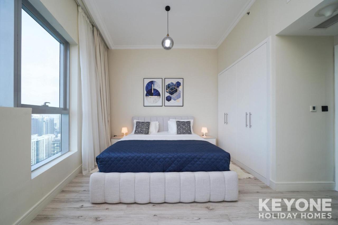 Апартаменти Chic Marina View Living In A Two Bedroom