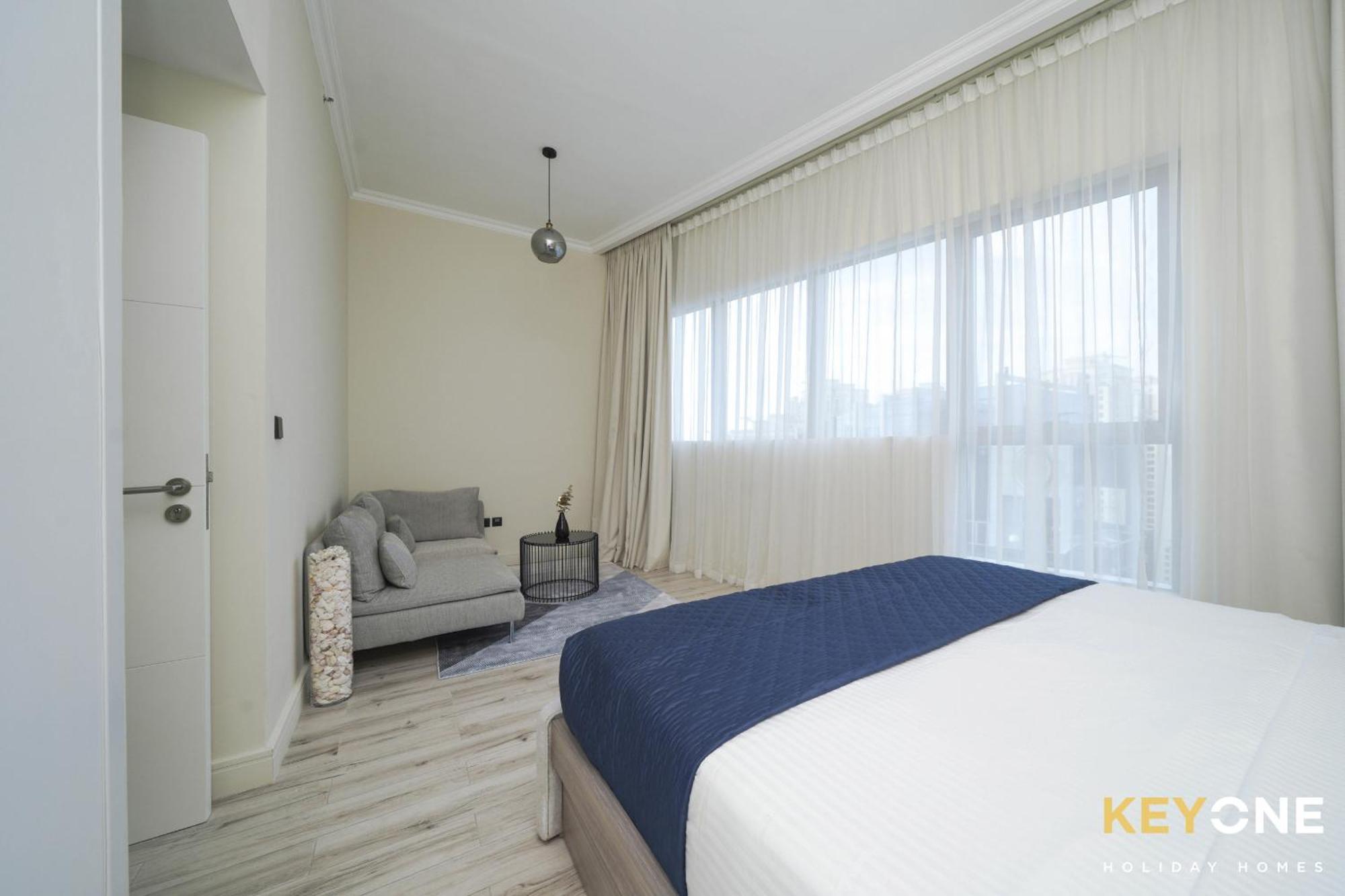 Апартаменты Chic Marina View Living In A Two Bedroom *